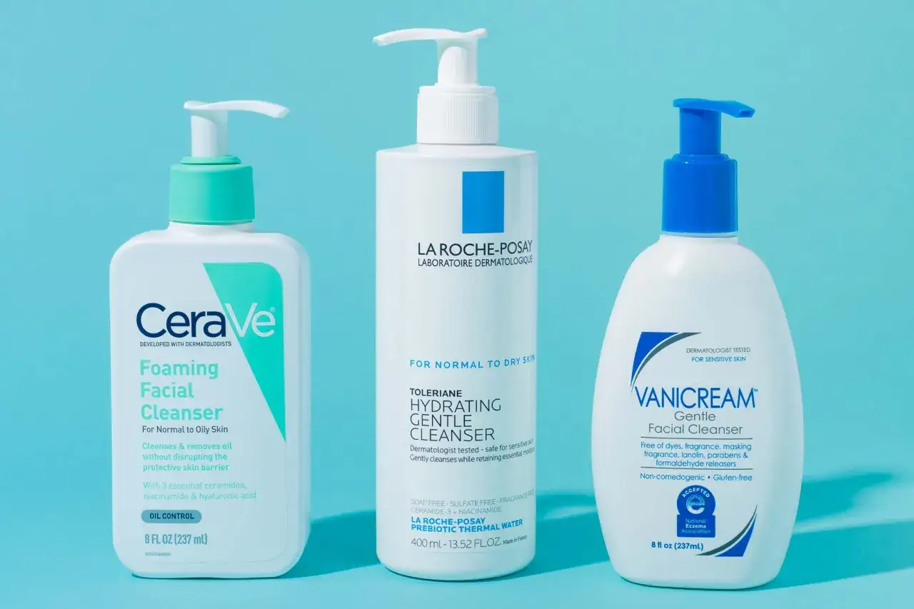 Drei Gesichtsreiniger für empfindliche, trockene, unreine Haut: CeraVe, La Roche-Posay und Vanicream. Sanfte Formeln für eine reine Haut.